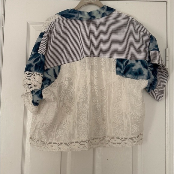 Pilcro by Anthropologie Patchwork Cabana Shirt Size Large Blue White Button Down - Picture 8 of 8